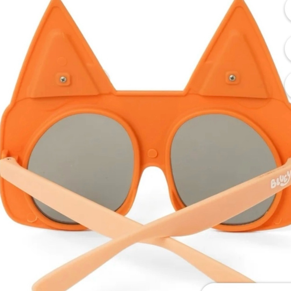 Bluey Bingo Plush Backpack, Bingo Light-Up Bracelet and Bingo Sunglasses - Picture 9 of 12